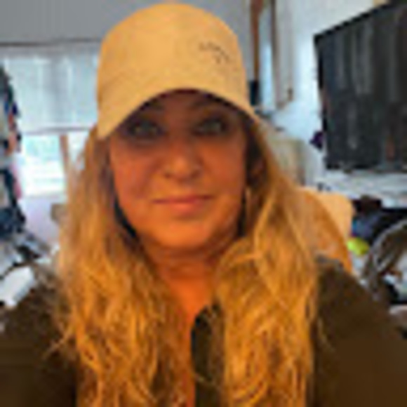 joyce_hilton